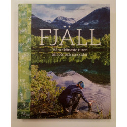 Boken FJÄLL med ett omslag som visar en person vid en fjällsjö