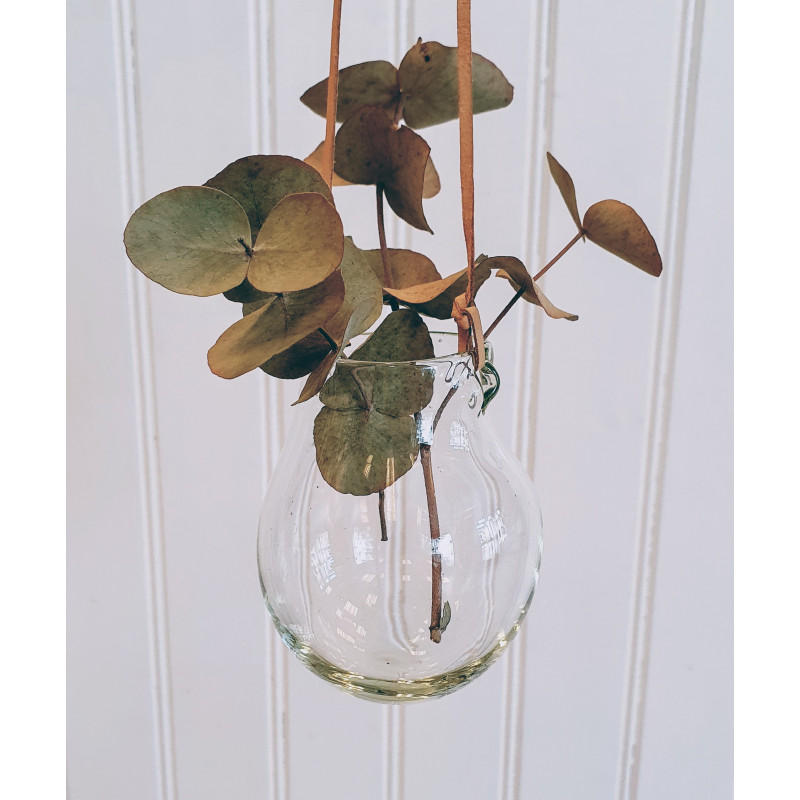 Hängande vas i glas