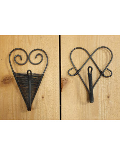 Krokar i trådslöjd